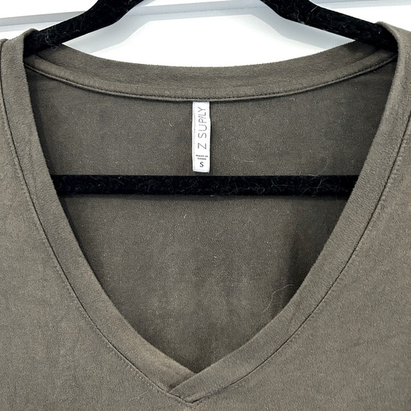 Z Supply suede v-neck pocket tee - Picture 3 of 5